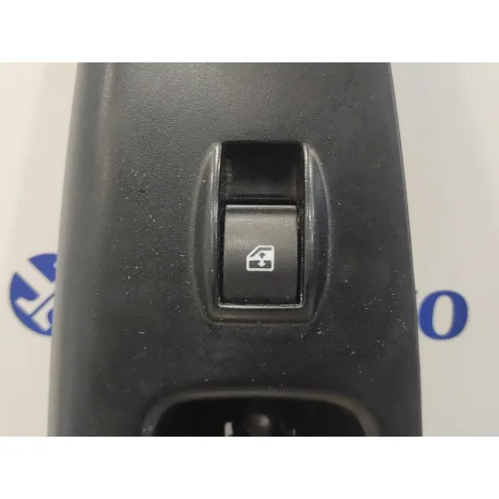 Mando Elevalunas Delantero Derecho para Opel Combo D