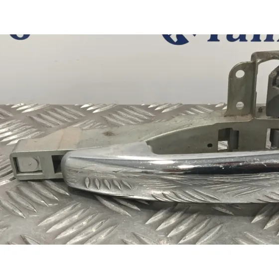 Maneta Exterior Delantera Izquierda para Citroën C4 Berlina