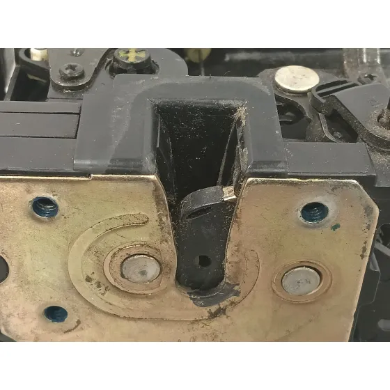 Cerradura Puerta Trasera Izquierda para Ssangyong Rodius