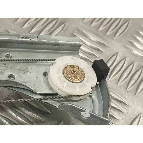 Elevalunas Trasero Derecho para Citroën C4 Berlina