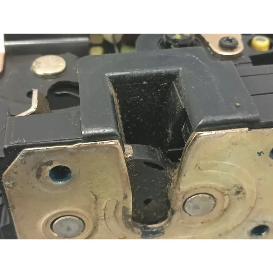 Cerradura Puerta Delantera Derecha para Ssangyong Rodius