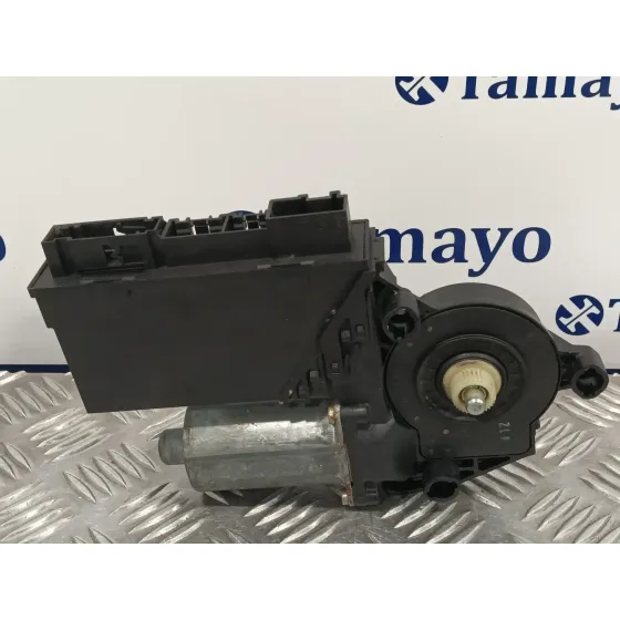 Motor Elevalunas Trasero Izquierdo para Volkswagen Touareg (7L6)