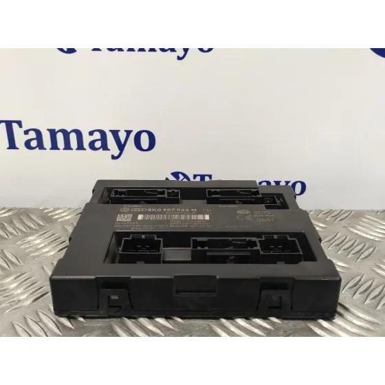 Caja Reles / Fusibles para Audi A4 Avant (8K5) (2008)