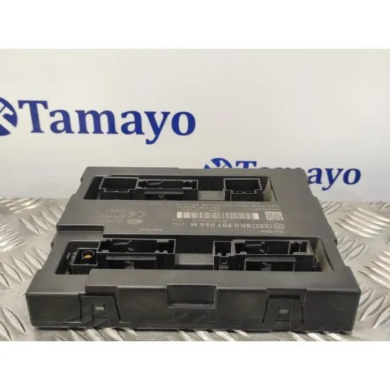Caja Reles / Fusibles para Audi A4 Avant (8K5) (2008)