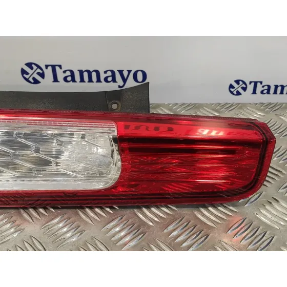 Piloto Trasero Derecho para Ford Focus Berlina (Cap)