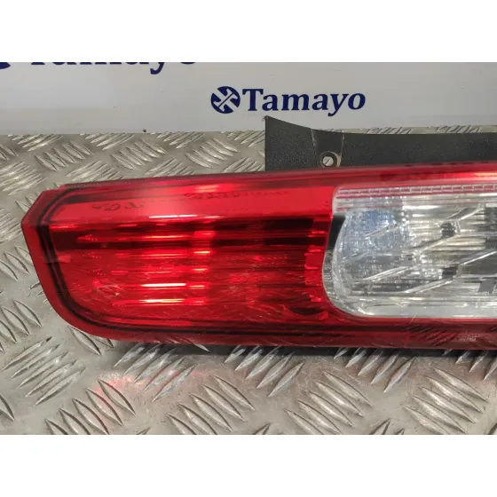 Piloto Trasero Izquierdo para Ford Focus Berlina (Cap)