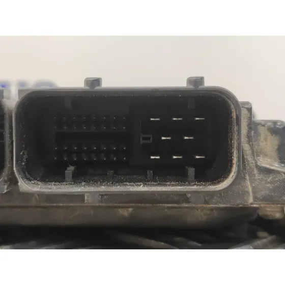 Centralita Motor Uce para Nissan Navara Pick-Up (D40M)