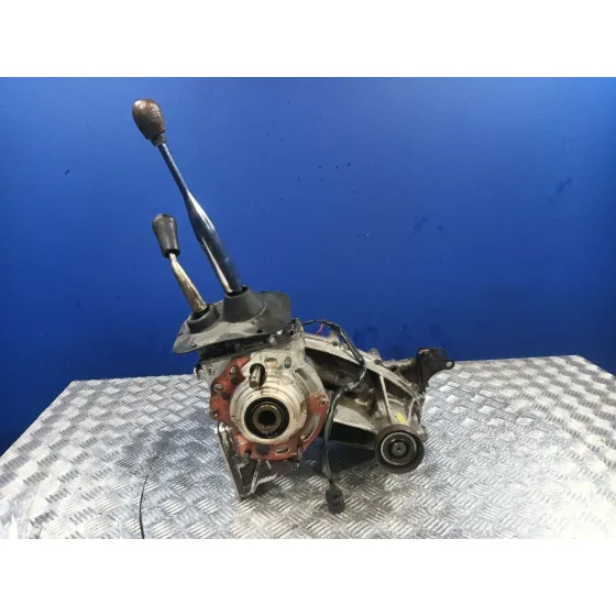 Caja Transfer para Mitsubishi Montero (L040)