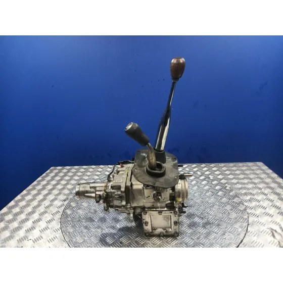 Caja Transfer para Mitsubishi Montero (L040)