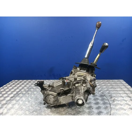 Caja Transfer para Mitsubishi Montero (L040)