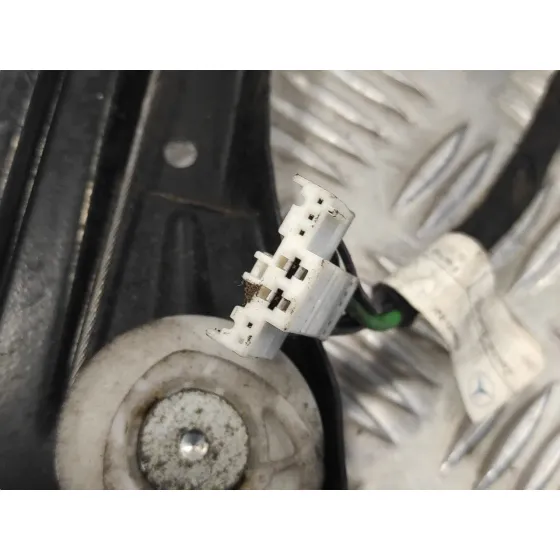 Elevalunas Delantero Izquierdo para Mercedes-Benz Clase C (W203) Berlina
