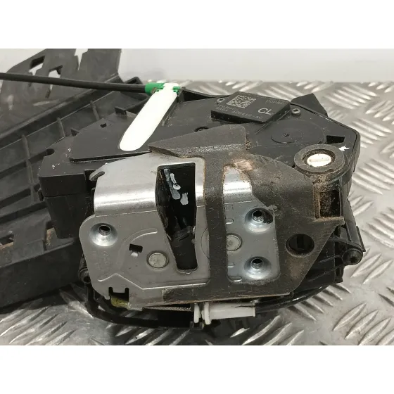 Cerradura Puerta Trasera Derecha para Ford Fiesta (Cb1)
