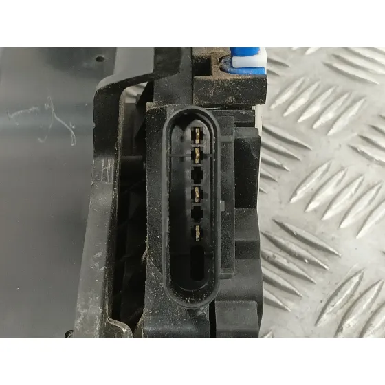 Cerradura Puerta Delantera Derecha para Ford Fiesta (Cb1)