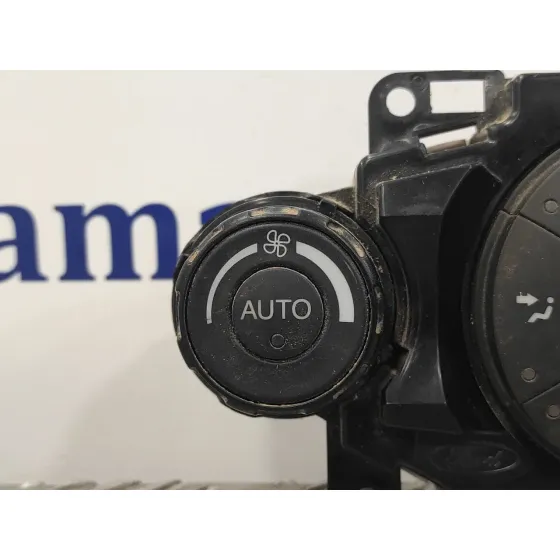 Mando Climatizador para Ford Fiesta (Cb1)