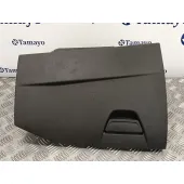 Guantera para Ford Focus Lim. (Cb8)