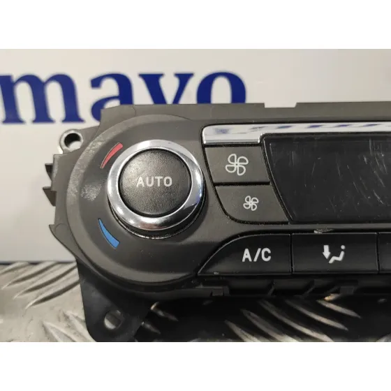 Mando Climatizador para Ford Focus Lim. (Cb8)