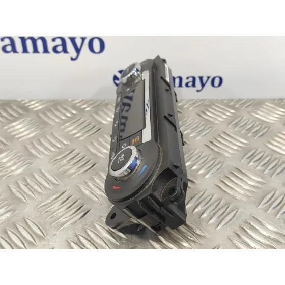 Mando Climatizador para Ford Focus Lim. (Cb8)