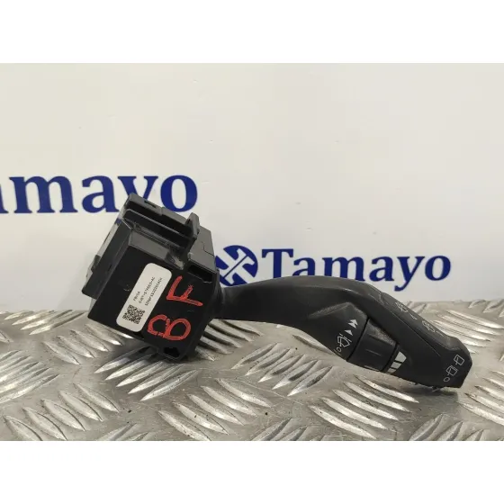 Mando Limpia para Ford Focus Lim. (Cb8)