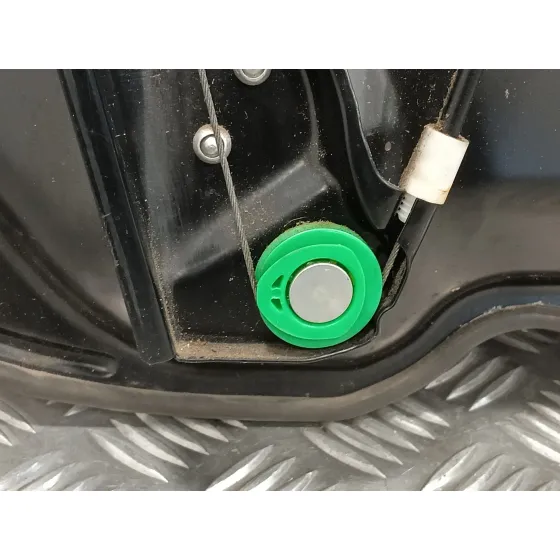 Elevalunas Delantero Derecho para Volkswagen Passat Variant (3C5)