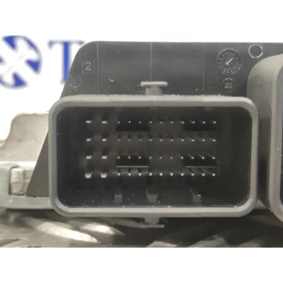 Centralita Motor Uce para Ford Focus Lim. (Cb8)