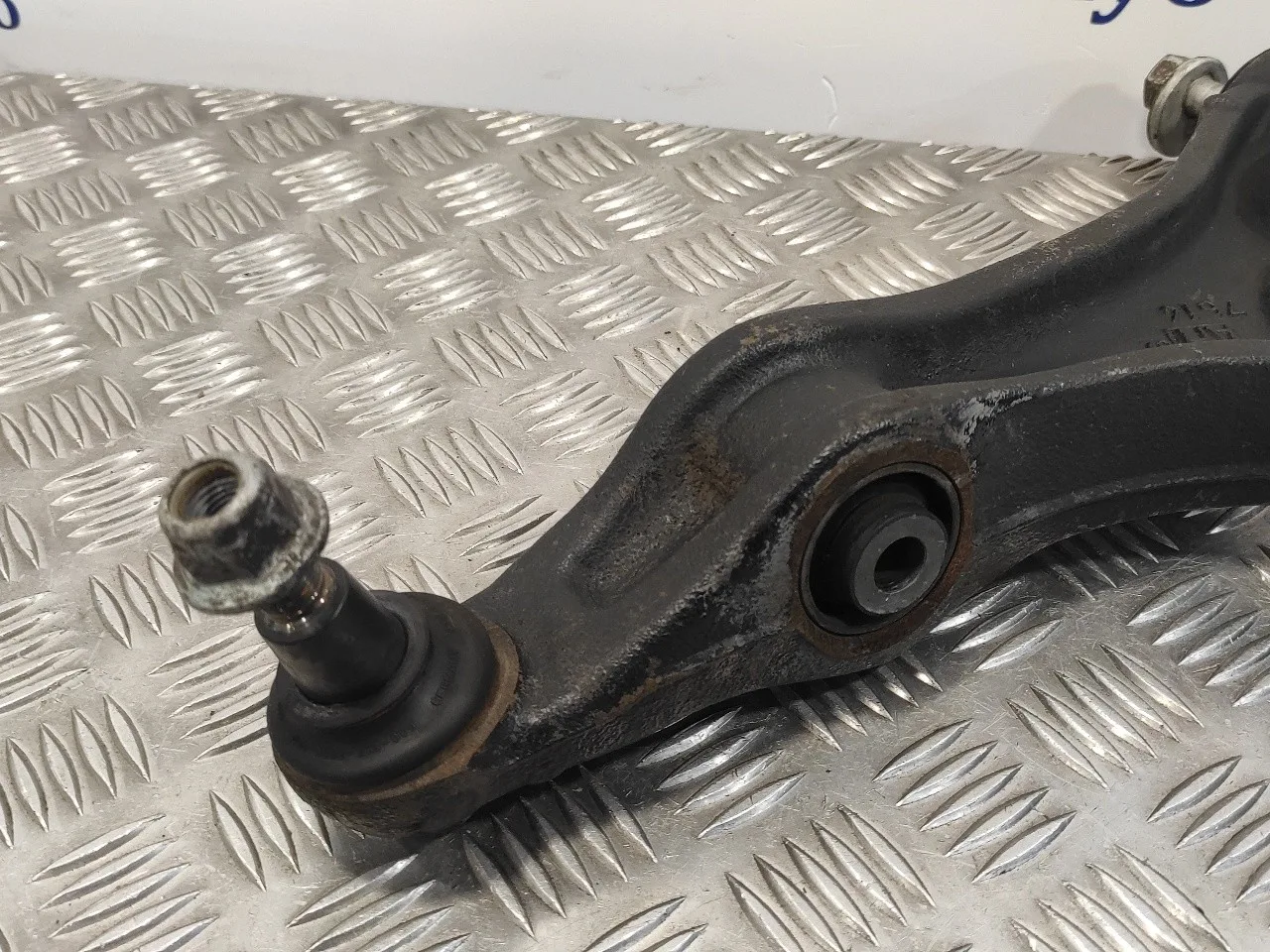 Brazo Suspension Inferior Delantero Derecho para Volkswagen Touareg (7L6)