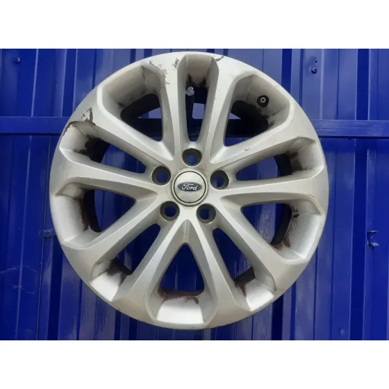 Llanta para Ford Focus Berlina (Cap)