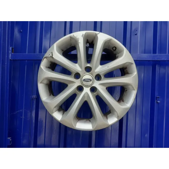 Llanta para Ford Focus Berlina (Cap)