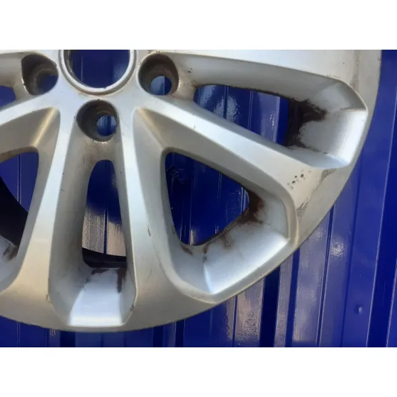 Llanta para Ford Focus Berlina (Cap)