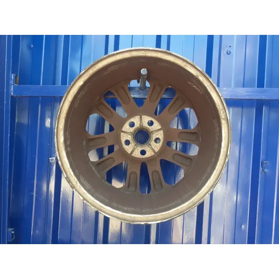 Llanta para Ford Focus Berlina (Cap)
