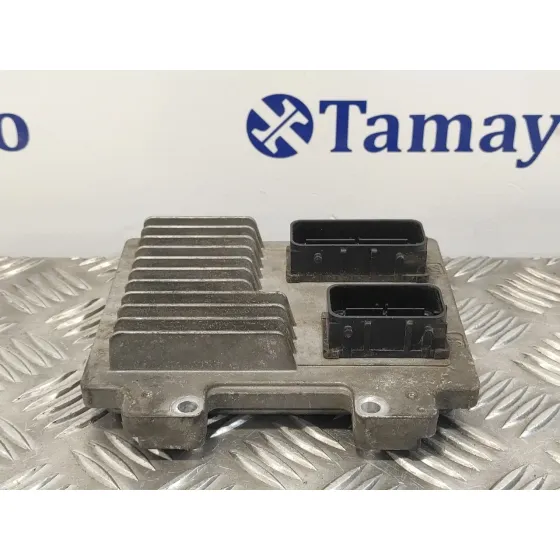 Centralita Motor Uce para Opel Astra J Lim.