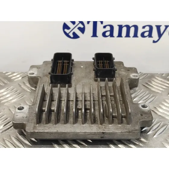 Centralita Motor Uce para Opel Astra J Lim.