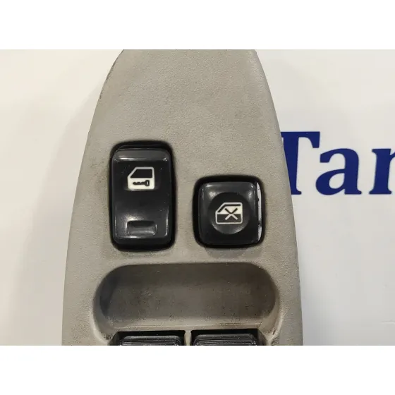 Mando Elevalunas Delantero Izquierdo para Nissan Almera Tino (V10M)
