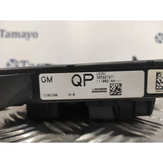 Caja Reles / Fusibles para Opel Astra J Lim.