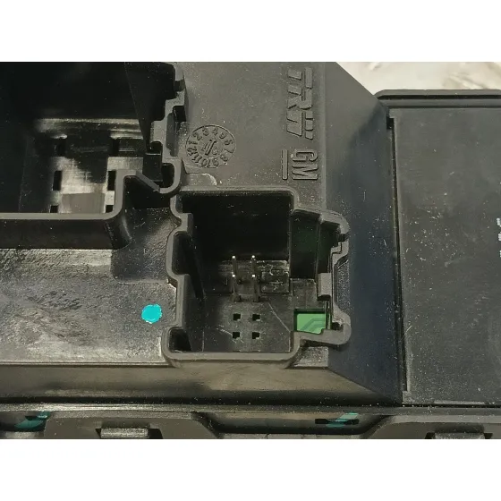 Mando Elevalunas Delantero Derecho para Opel Astra J Lim.