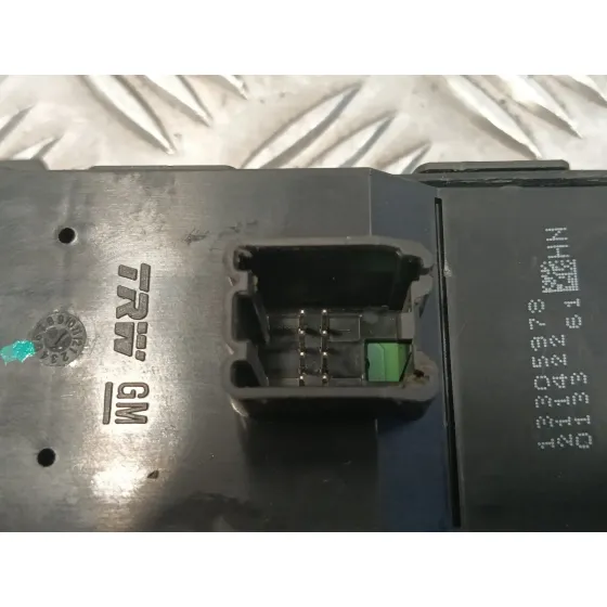 Mando Elevalunas Delantero Izquierdo para Opel Astra J Lim.