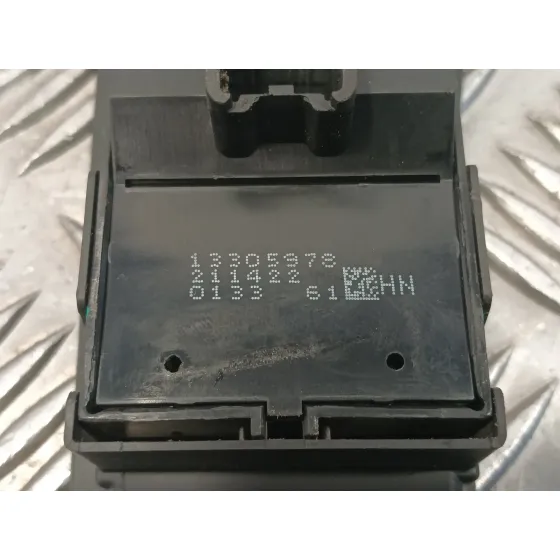Mando Elevalunas Delantero Izquierdo para Opel Astra J Lim.