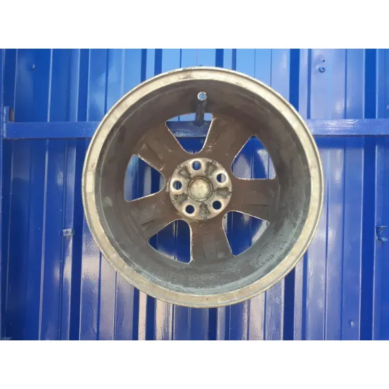 Llanta para Ford Focus Berlina (Cap)