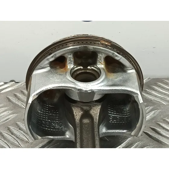 Piston para Mazda 3 Berlina (Bp)