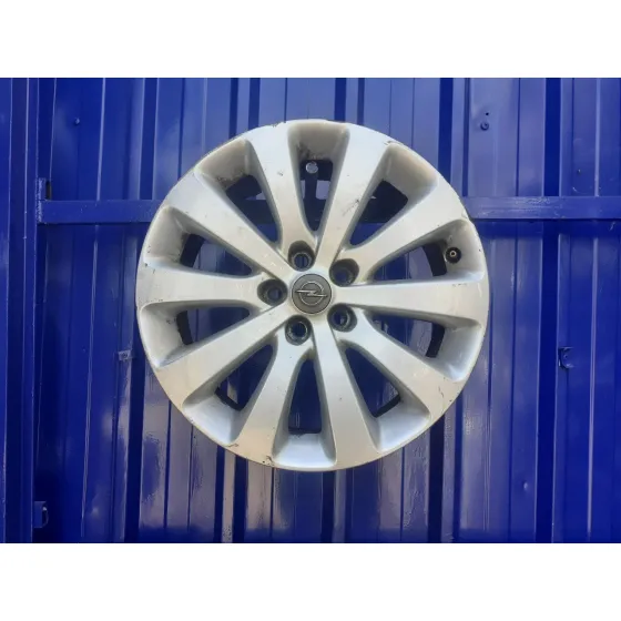 Llanta para Opel Astra J Lim.