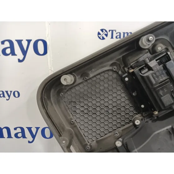 Guarnecido Puerta Trasera Izquierda para Volkswagen Touareg (7L6)