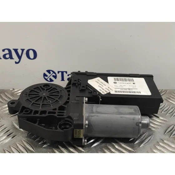 Motor Elevalunas Trasero Izquierdo para Volkswagen Touareg (7L6)