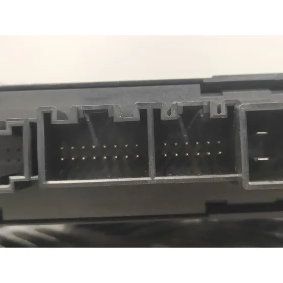 Motor Elevalunas Trasero Izquierdo para Volkswagen Touareg (7L6)