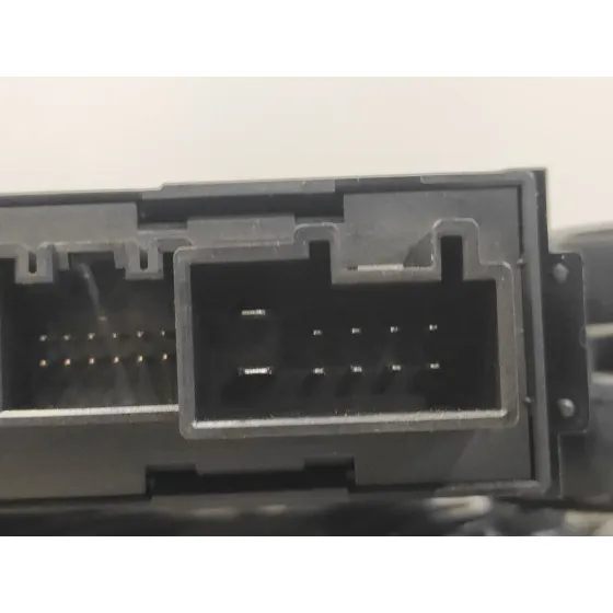 Motor Elevalunas Trasero Izquierdo para Volkswagen Touareg (7L6)