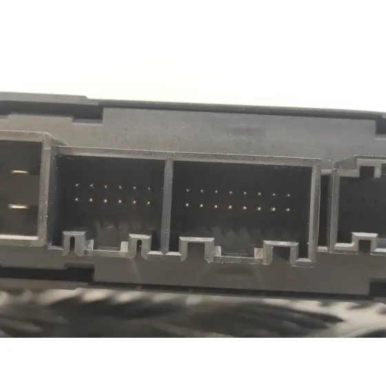 Motor Elevalunas Trasero Derecho para Volkswagen Touareg (7L6)