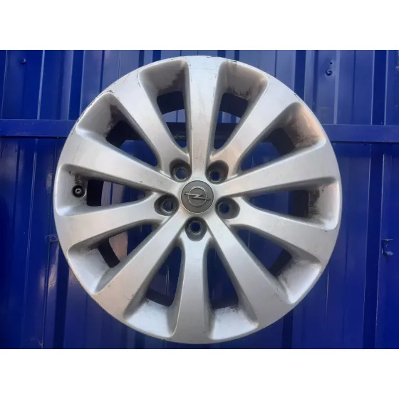 Llanta para Opel Astra J Lim.