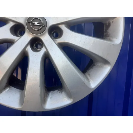 Llanta para Opel Astra J Lim.
