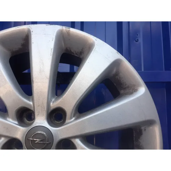 Llanta para Opel Astra J Lim.