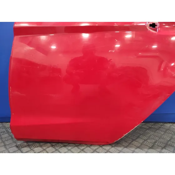 Puerta Trasera Izquierda para Ford Fiesta (Cb1)