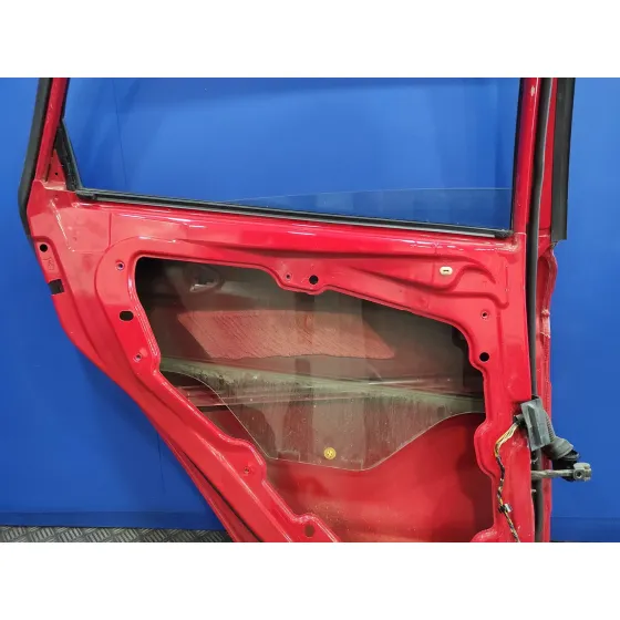 Puerta Trasera Izquierda para Ford Fiesta (Cb1)