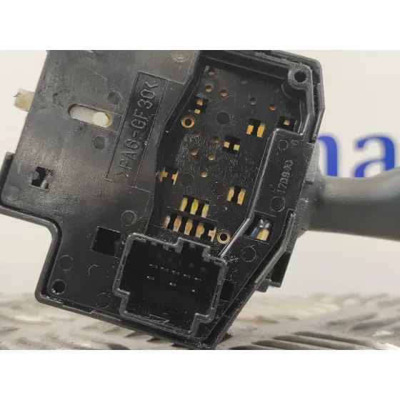 Mando Intermitentes para Ford Focus Berlina (Cap)